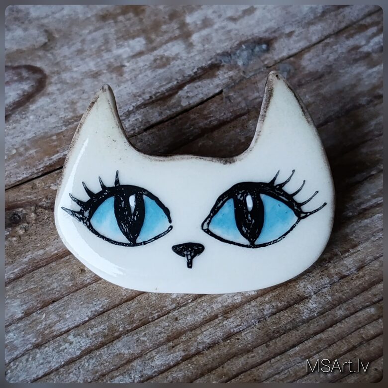 Broša- Balts Kaķis ar zilām acīm