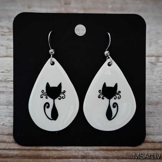 Lieli Lāses formas auskari ar kaķiem