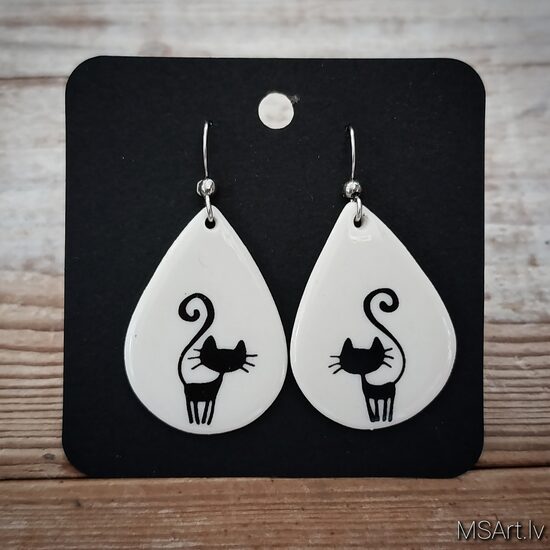 Lieli Lāses formas porcelāna auskari ar kaķiem