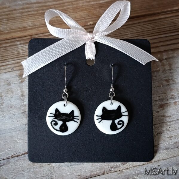 Porcelāna auskari ar melniem kaķiem