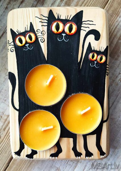 Wooden candle holder "Three cats"